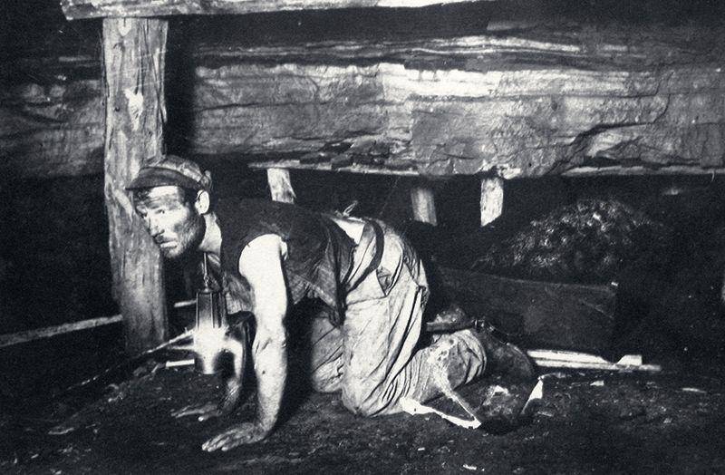 Pada tahun 1939, selain kamp GULAG, Direktorat Tahanan Perang dan Kamp Interniran - disingkat GUPVI - didirikan. (oroktel.hu)