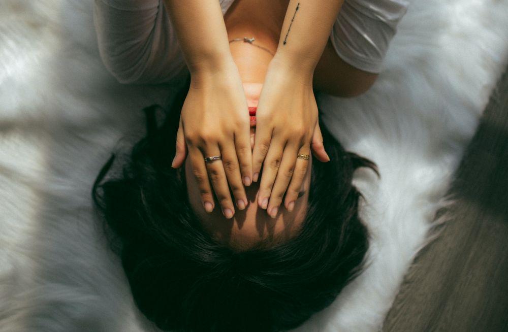 6 Ciri Kamu Sedang Berjuang Menghadapi Mental Health