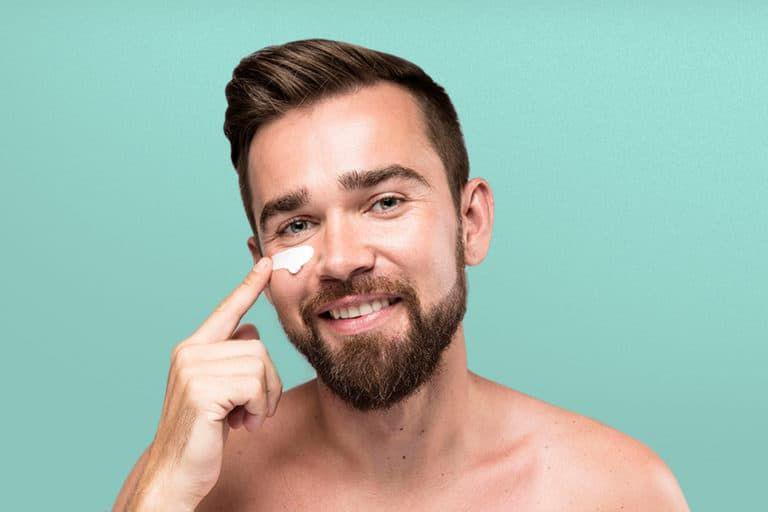 5 Cara Maksimal Menggunakan Eye Cream, Bye Mata Panda!