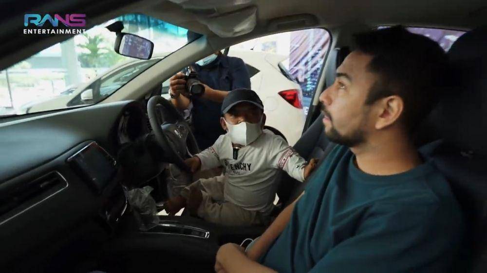 Ucok Baba dan Raffi Ahmad (dok. youtube.com/Rans Entertainment)