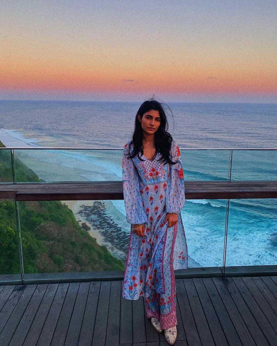 Alizeh Agnihotri (instagram.com/alizehagnihotri)
