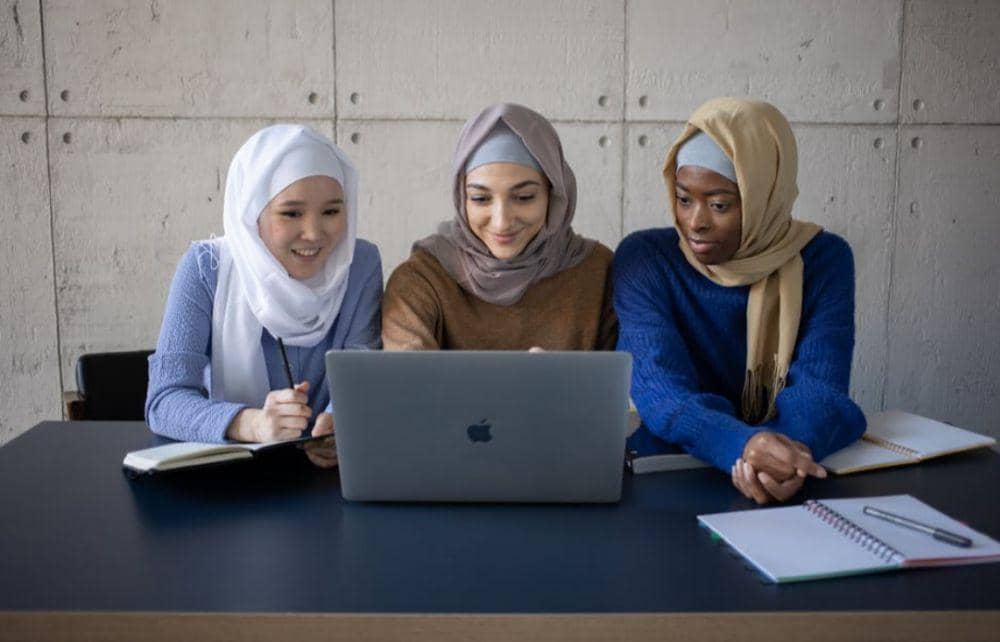 ilustrasi belajar bersama (Pexels.com/Monstera)