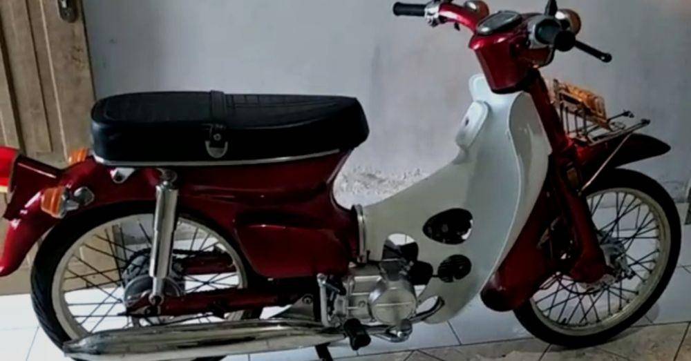 Motor antik Aiptu Paleweri, Bhabinkamtibmas di Kelurahan Maricaya Selatan, Kecamatan Mamajang, Makassar/Istimewa