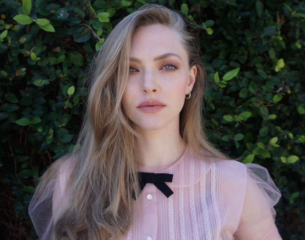 Semakin Memesona, Ini 9 Potret Amanda Seyfried di Umur 35 Tahun