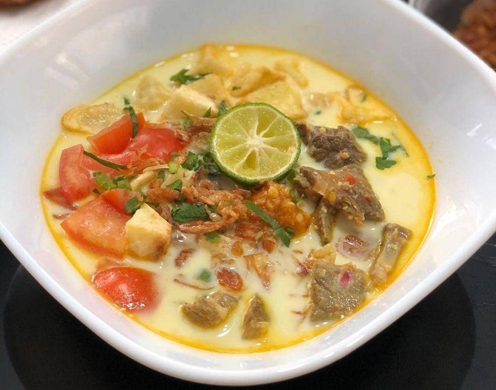 Soto betawi susu (instagram.com/jessicamareta)