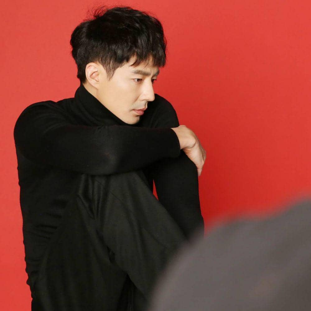 Jo In Sung (instagram.com/iokcompany)