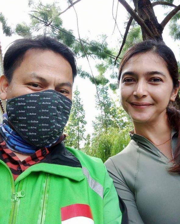 ojol selfie bareng artis (Instagram.com/@newdramaojol.id)