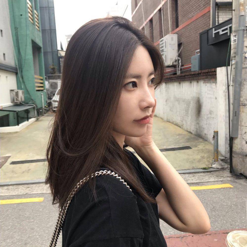 Huihyeon DIA (instagram.com/khh1995_a)