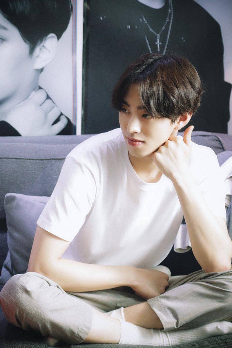 Ahn Hyo Seop (post.naver.com/스타하우스Ent)