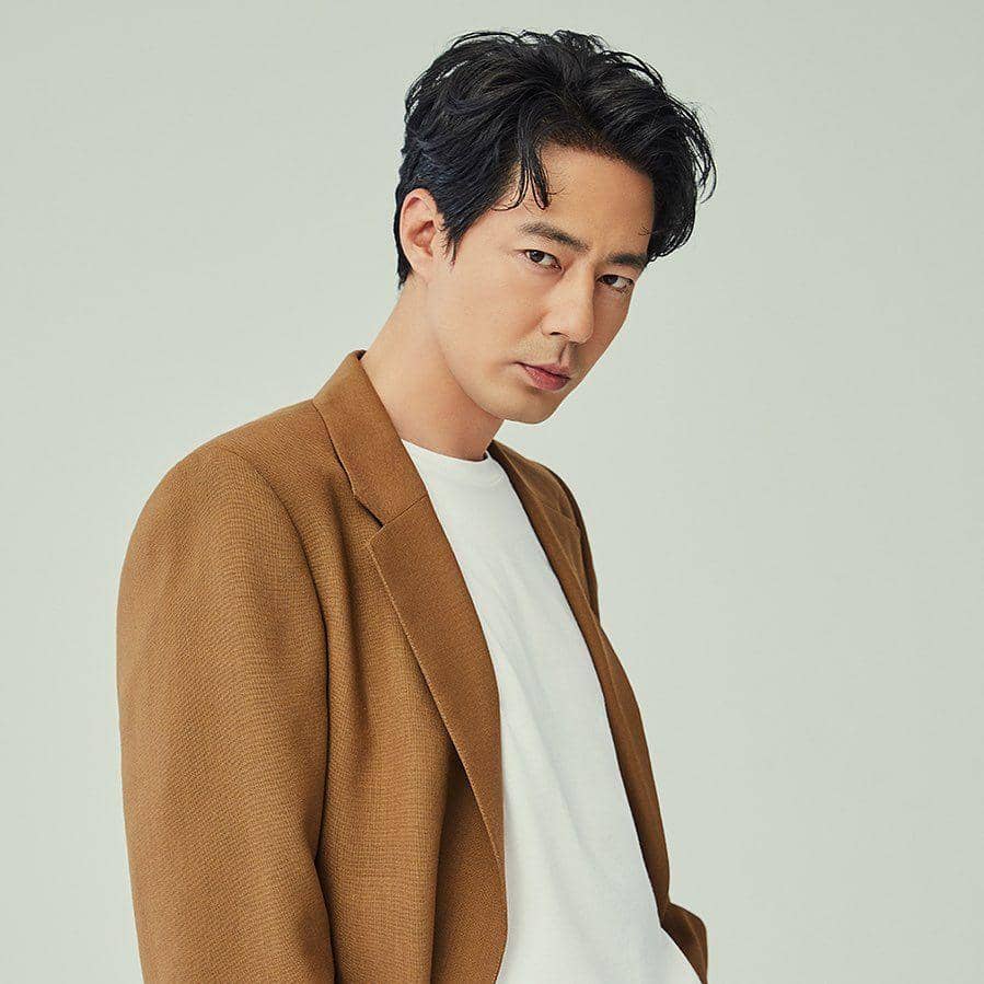 Jo In Sung (instagram.com/iokcompany)