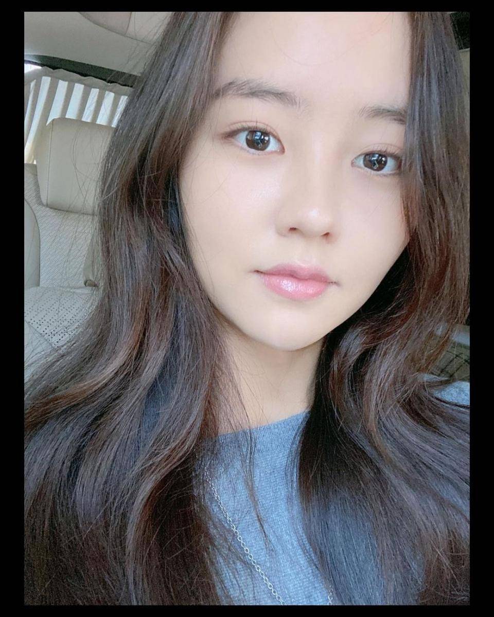 Kim So Hyun (instagram.com/wow_kimsohyun)