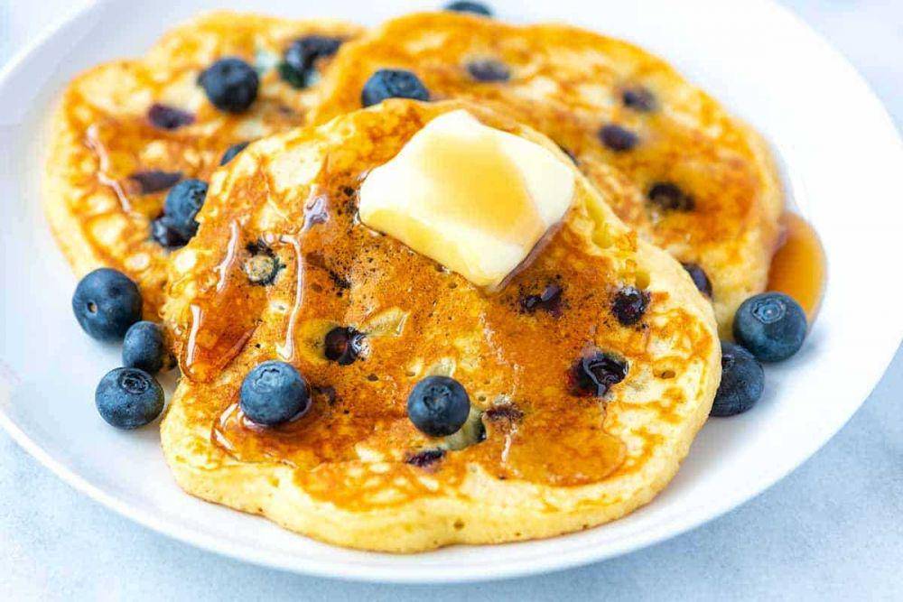 Blueberry pancakes (inspiredtaste.net)