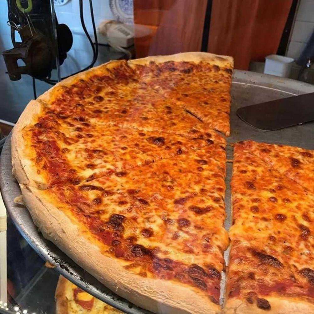 Pizza Place (instagram.com/pizza_place)