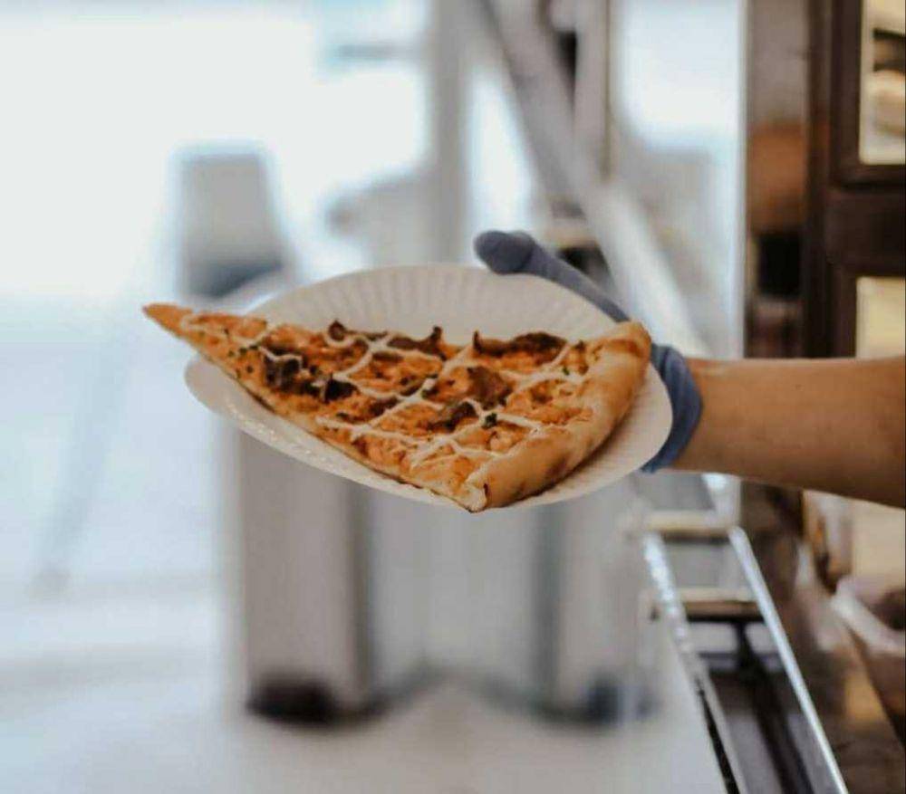 Slized Pizza (instagram.com/slized.pizza)