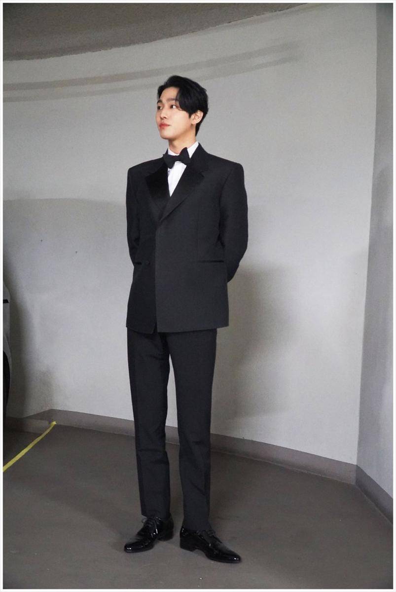 Ahn Hyo Seop (post.naver.com/스타하우스Ent)