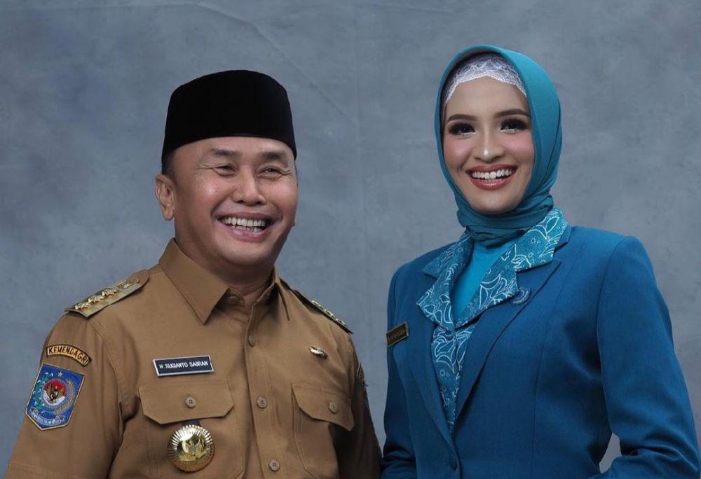 Kini Menjadi Gubernur, Ini 10 Potret Mantan Suami Ussy Sulistiawaty