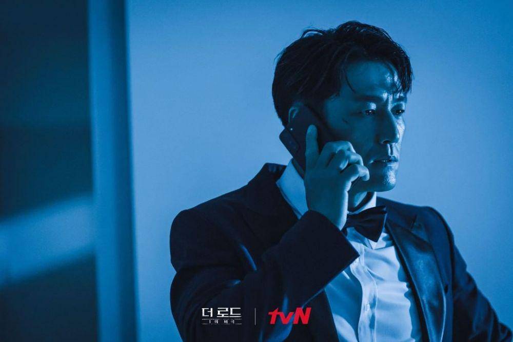 Ji Jin Hee di The Road: The Tragedy of One. (instagram.com/tvndrama.official)