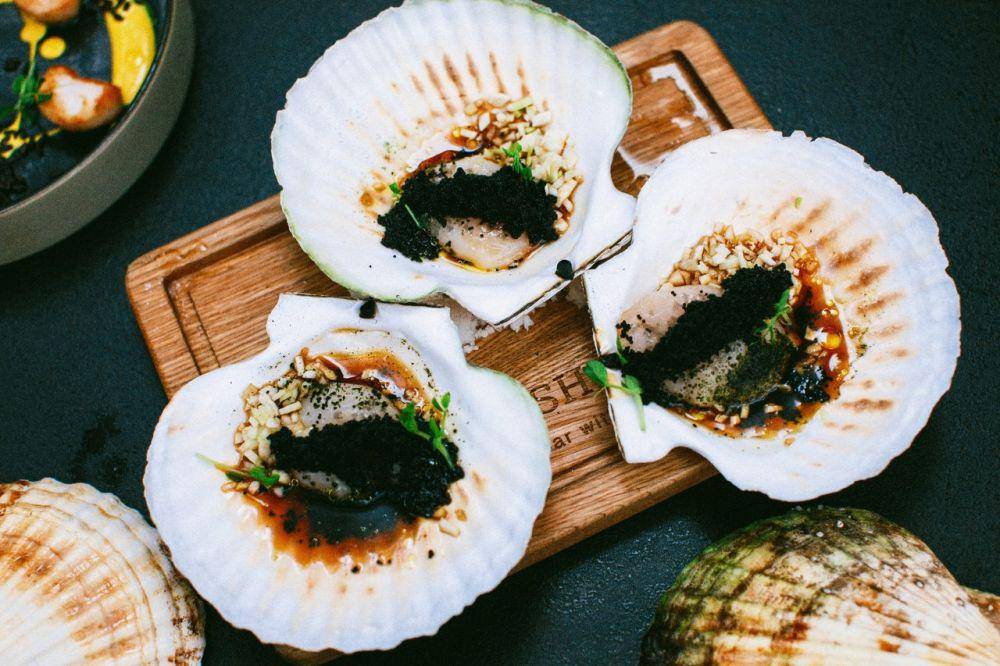 ilustrasi cheese scallops in the shell (pexels.com/Roman Odintsov)