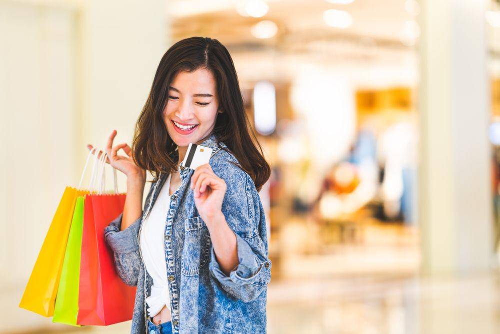 YOLO vibes belanja yang bikin senang (Shutterstock/Urbanspace)