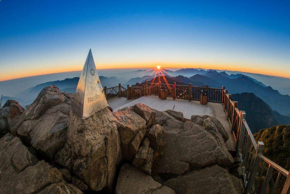 Gunung Fansipan, Vietnam (vietnamonline.com)