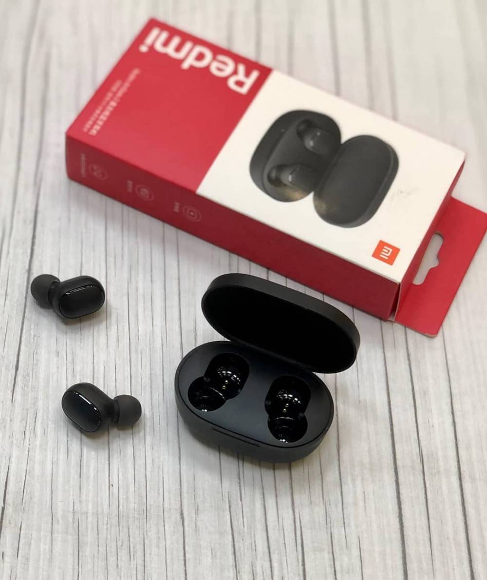 Redmi Airdots 2. (instagram.com/xiaomiazerbaijan.az)