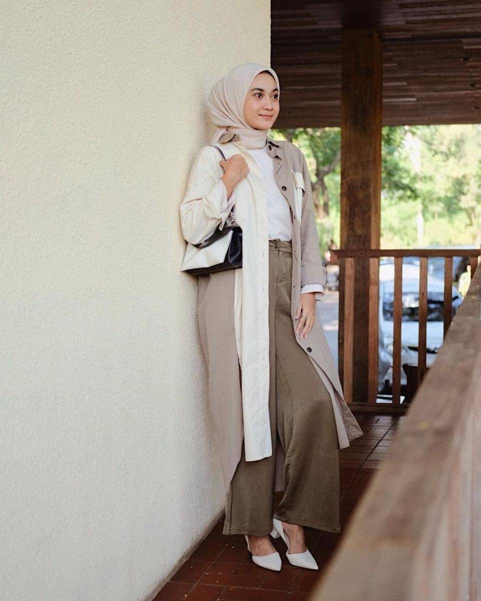 potret outfit wide leg pants ala Alifia Diannisa (instagram.com/alfdns)