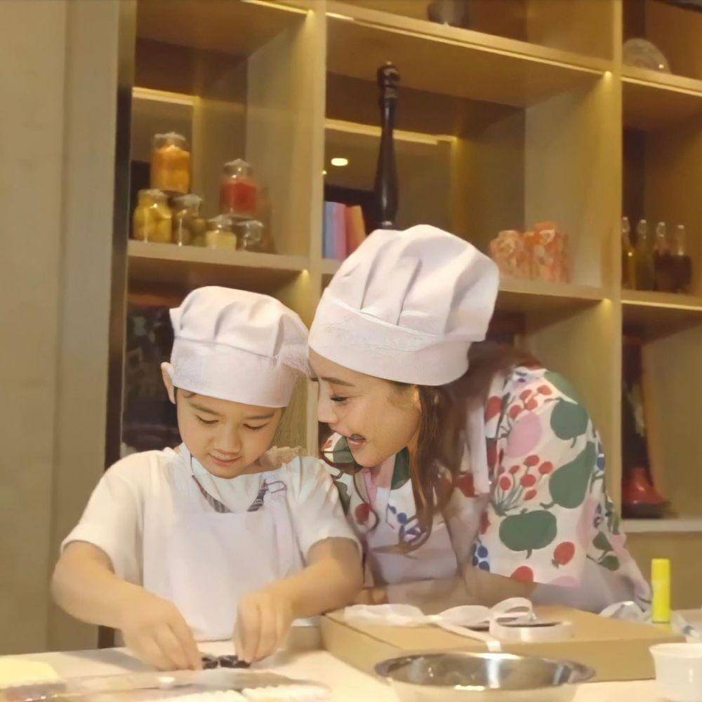 Rafathar (instagram.com/raffinagita1717)