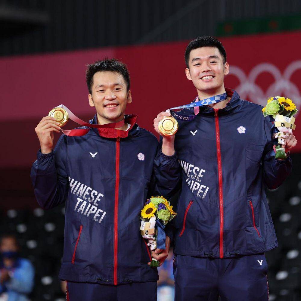 Lee Yang/Wang Chi Lin mengempaskan unggulan 1 dan 2 untuk meraih emas. (Instagram.com/leeyang0812)