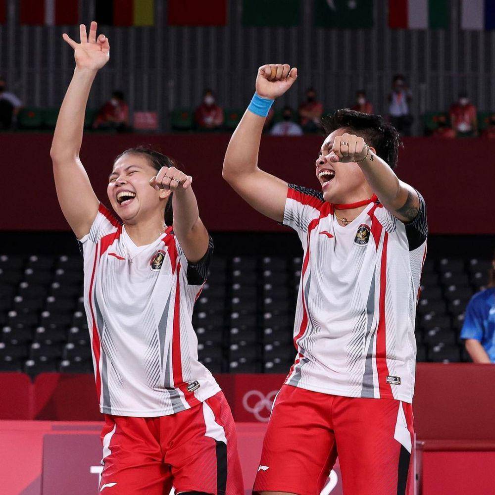 gaya selebrasi Greysia Polii dan Apriyani Rahayu (instagram.com/olympics)