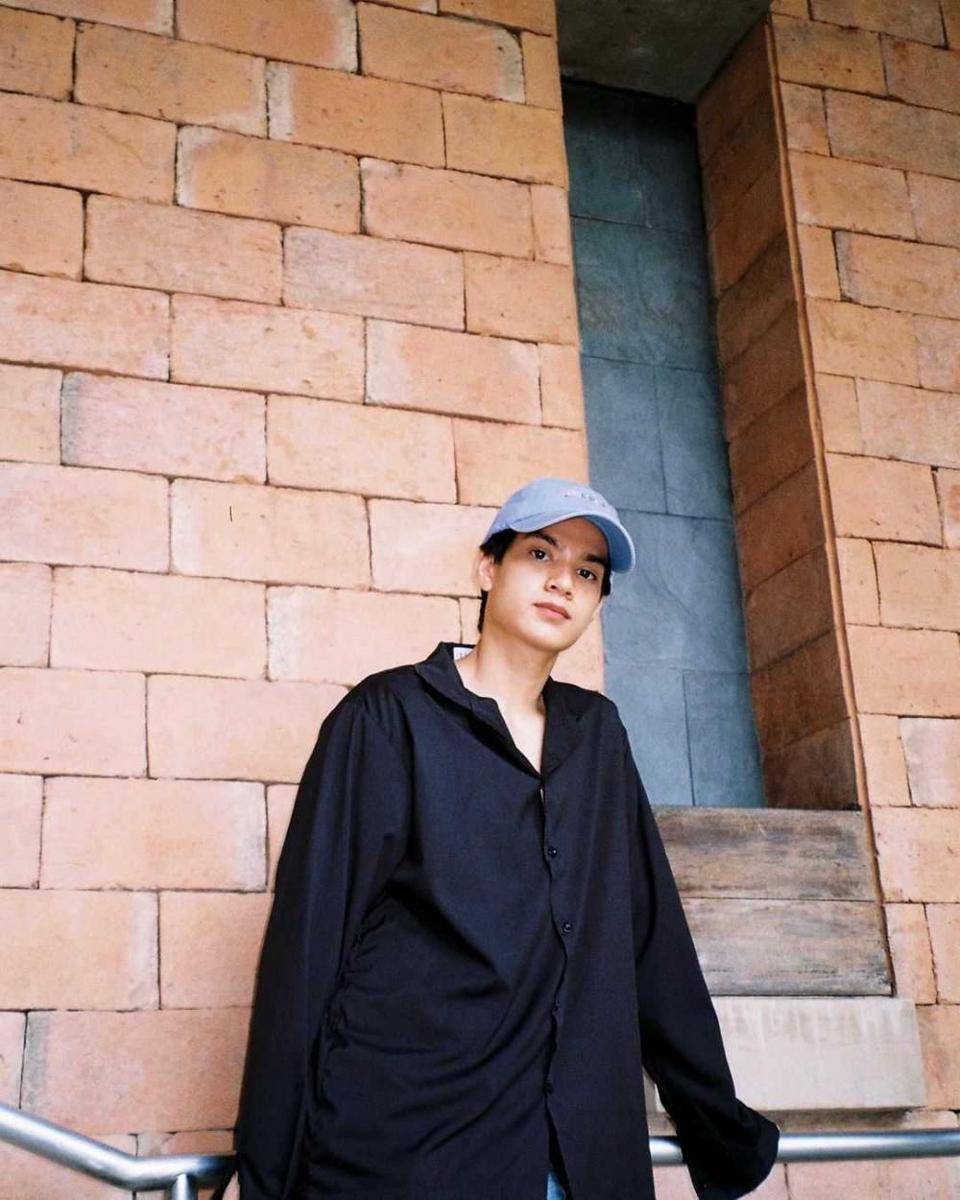 Tenon Teachapat (instagram.com/tetetetetenonz)