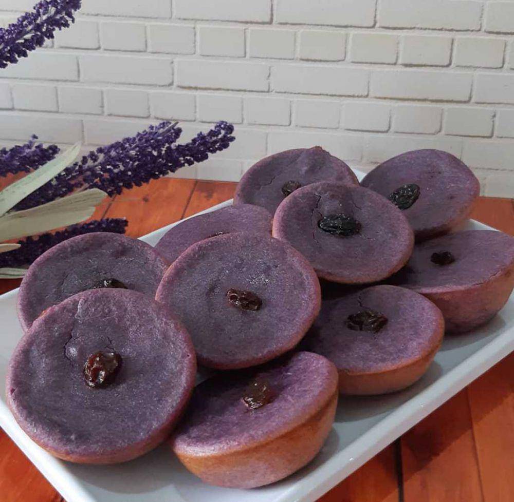 Kue lumpur ubi ungu (instagram.com/_amiesak)