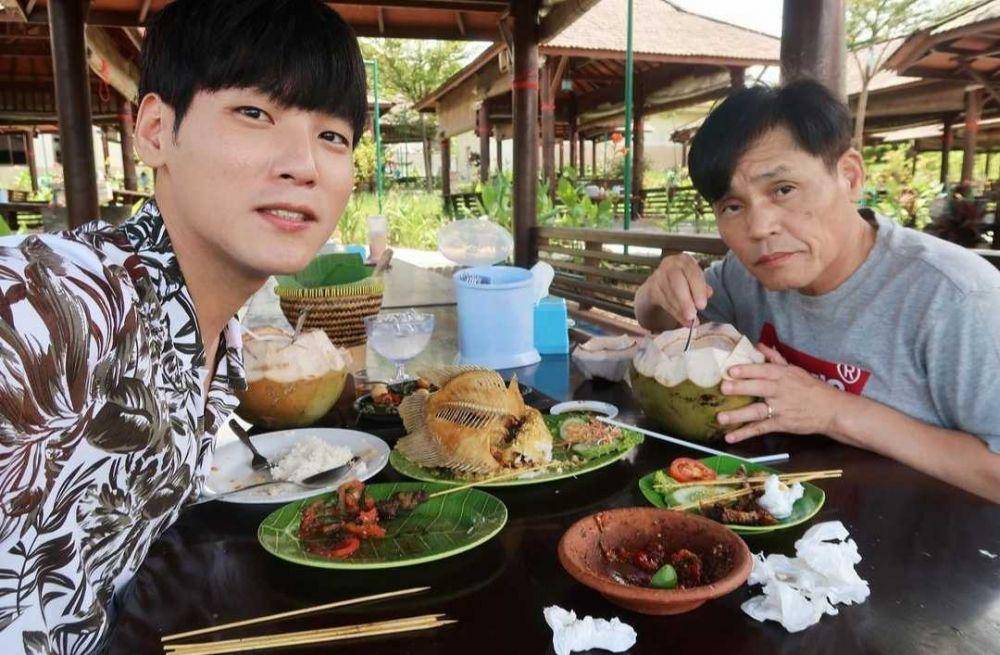 Potret Daehoon & sang ayah (instagram.com/daehoon_na)