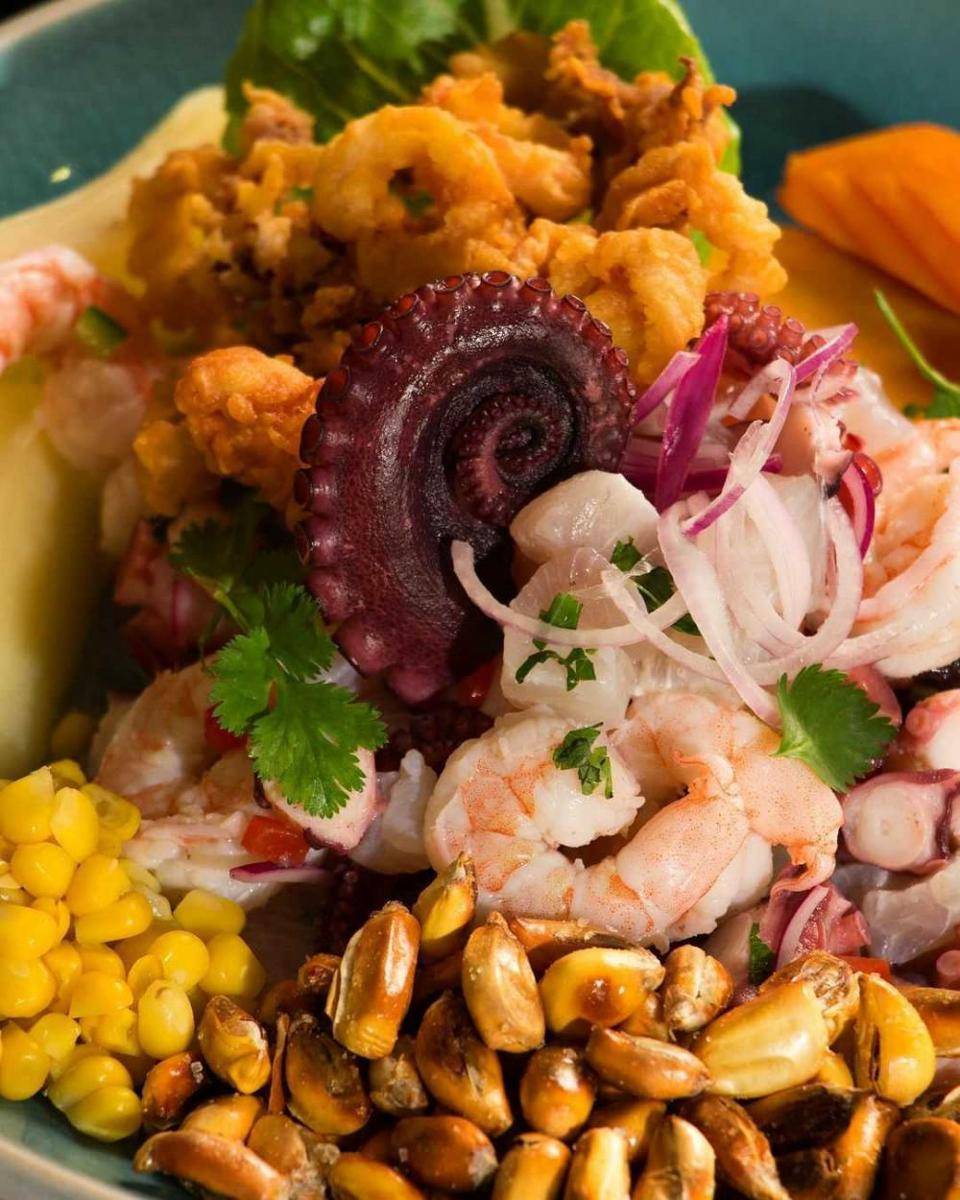 ceviche mixto (instagram/delimalimonca)