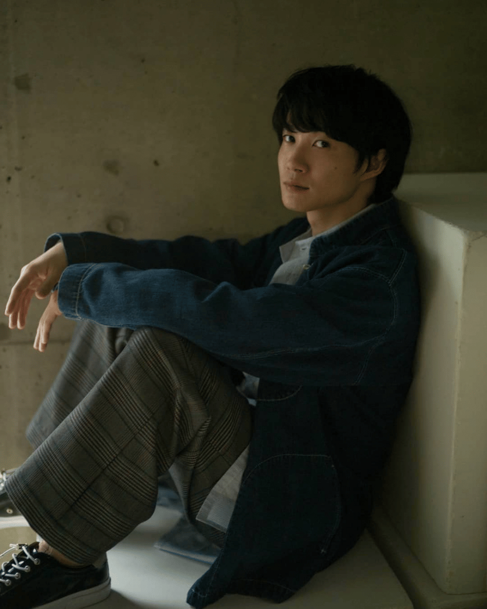 Kamiki Ryunosuke (instagram.com/kamiki___ryunosuke)