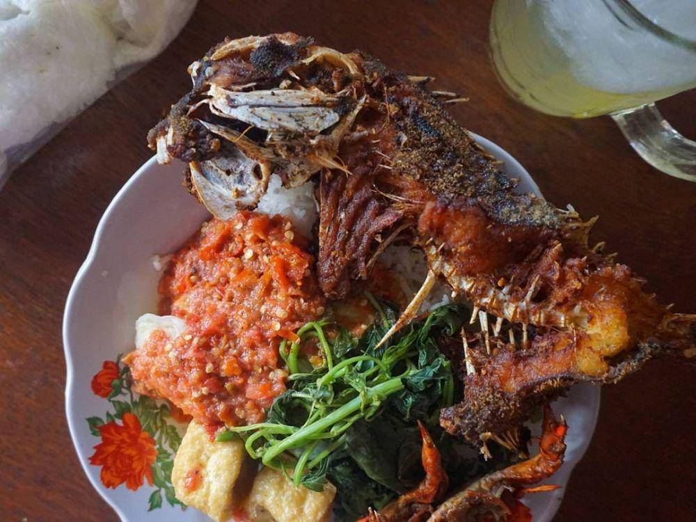 nasi tempong (instagram.com/hobimakan.banyuwangi)