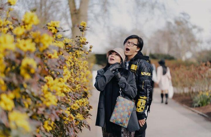 10 Kemesraan Armand Maulana dan Dewi Gita di Usia Setengah Abad Mereka