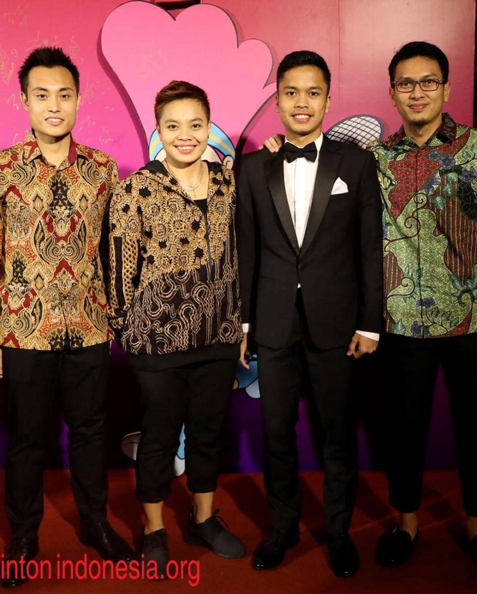 Apriyani Rahayu dan rekan-rekan atlet (instagram.com/r.apriyanig)