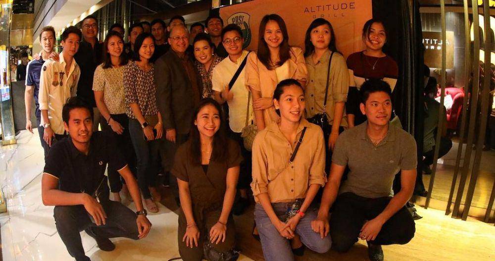 Apriyani Rahayu dan rekan-rekan atlet (instagram.com/ketutmahadewi)