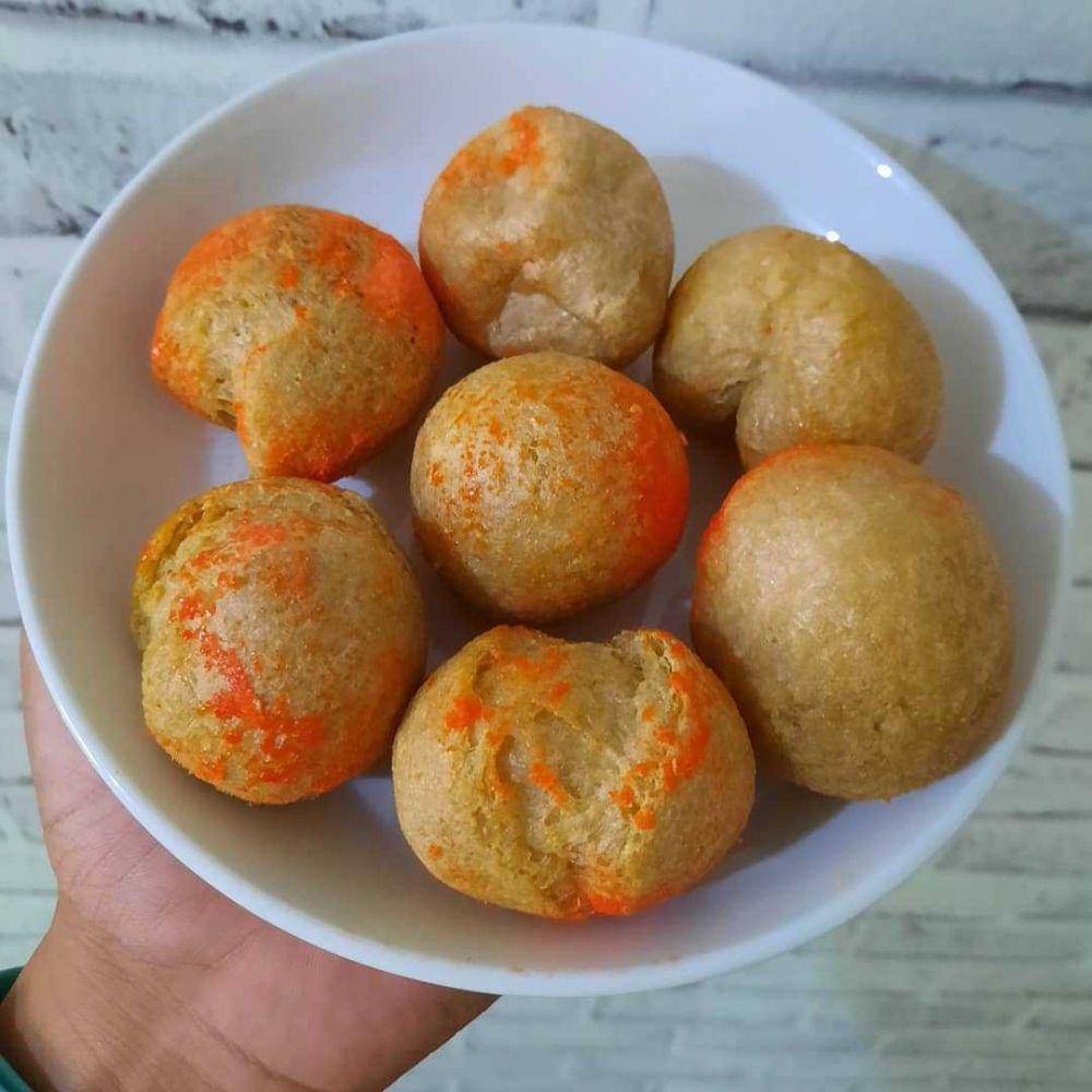 Tahu bulat (instagram.com/batambungkus)