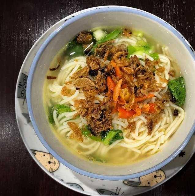 Mie cakalang (instagram.com/net.eatzone)