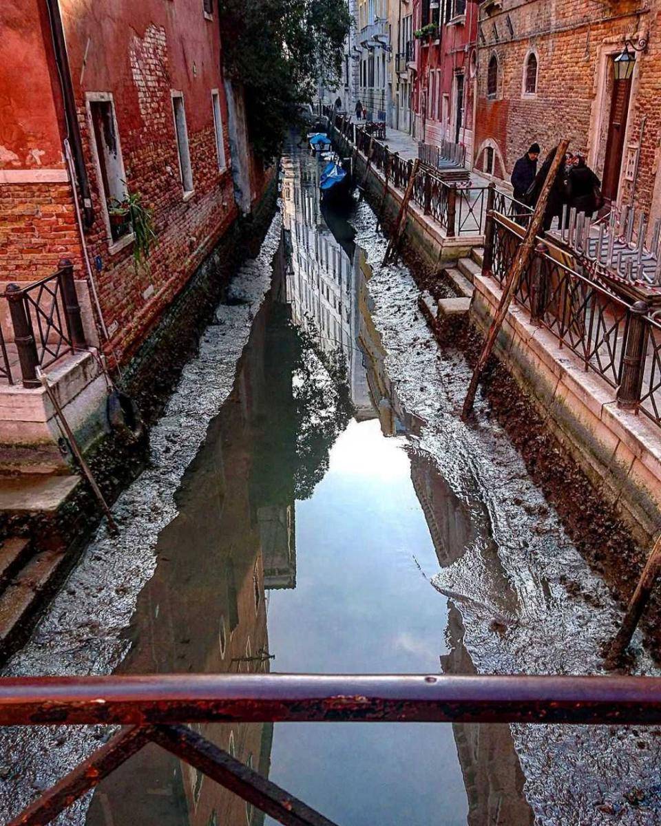 Venesia saat sedang surut (instagram.com/simonetta9744)