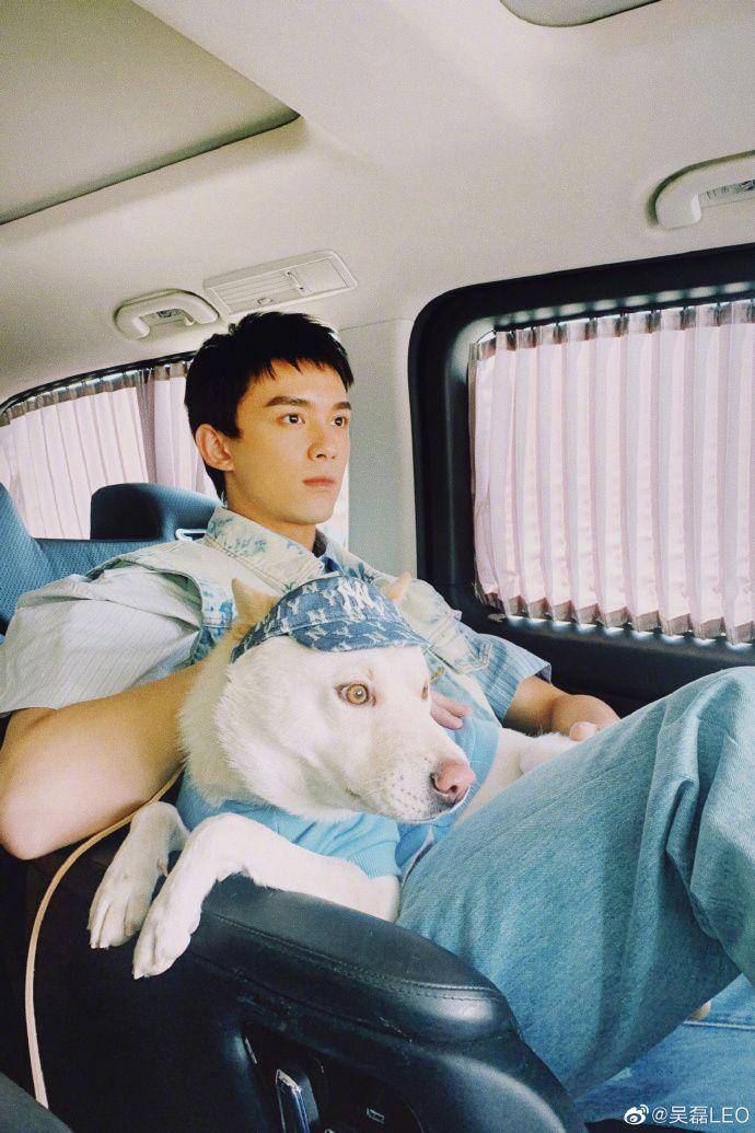 Wu Lei (weibo.com/吴磊LEO)