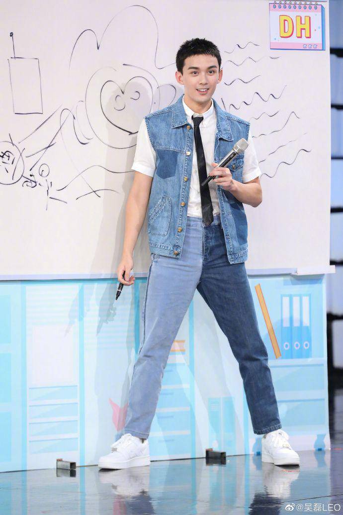 Wu Lei (weibo.com/吴磊LEO)