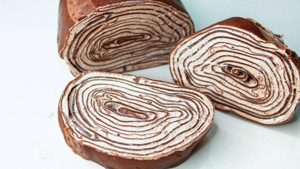 ilustrasi choco crepe roulade (youtube.com/Yummy)