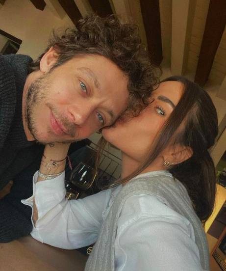 Gaya pacaran Valentino Rossi dan Francesca (instagram.com/francescasofianovello)