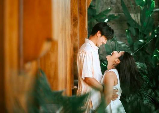 Liburan Tarra Budiman dan istri (instagram.com/tarrabudiman)