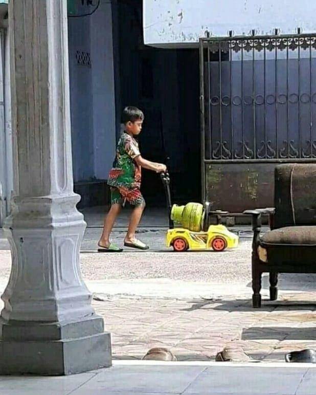 aksi nyeleneh bocil (instagram.com/sukijan)