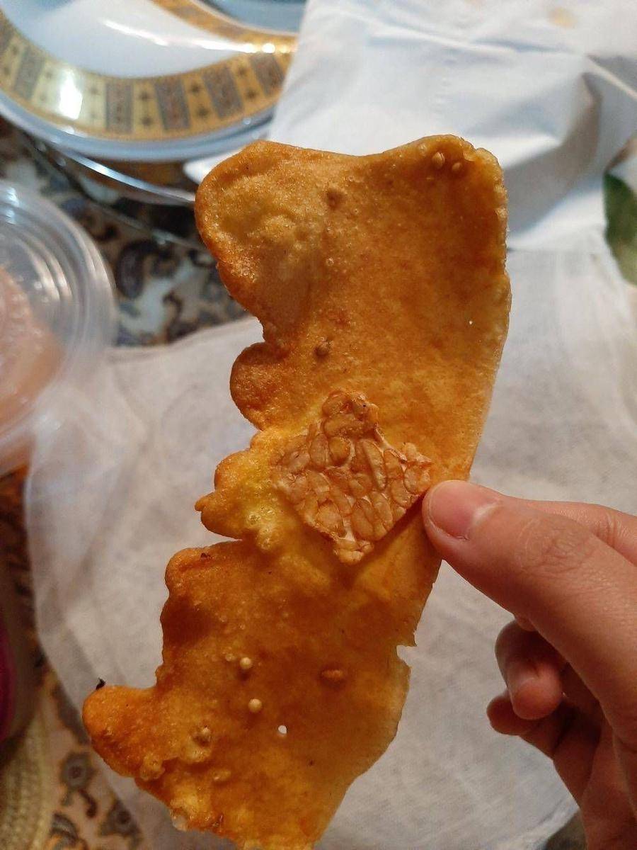 momen kocak beli gorengan (twitter.com/txtdrkuliner)