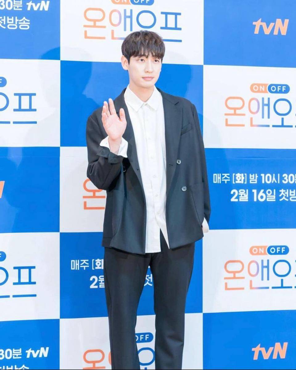 Yoon Park (instagram.com/yoon.bak)