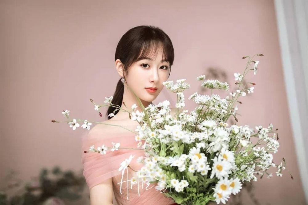 Comeback Lewat The Oath of Love, 10 Fakta Perjalanan Karier Yang Zi